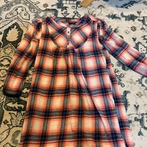 Cute plaid dress !